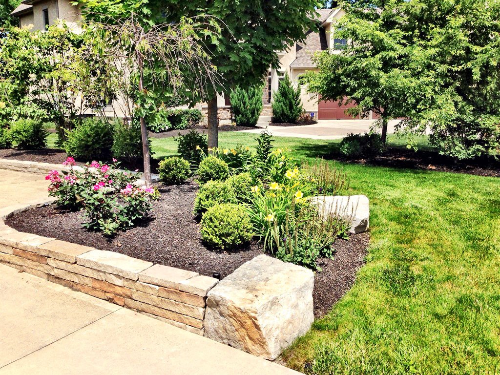 10 Edging Ideas for Flower Beds, Gardens and Landscaping Angie's List